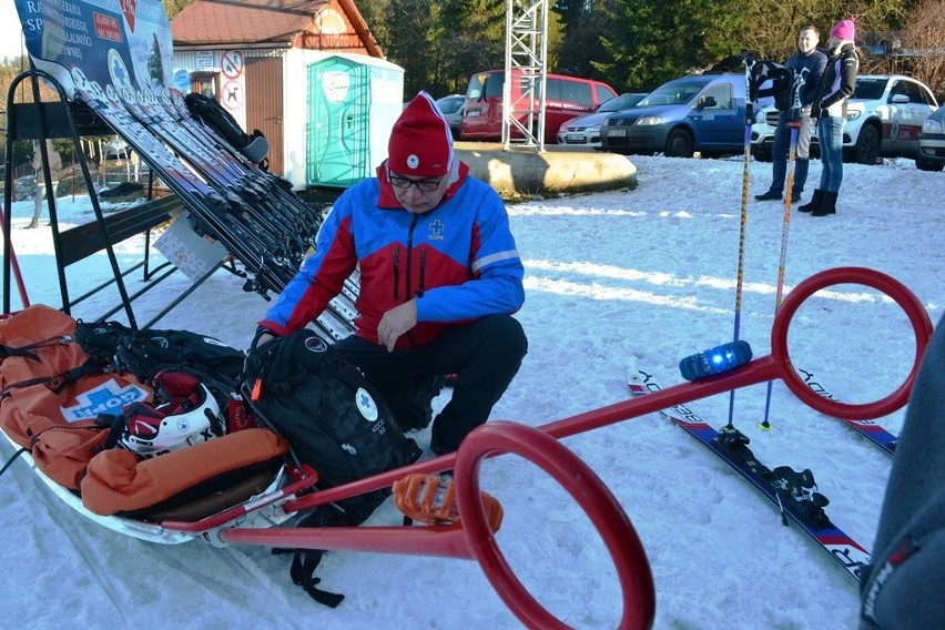 Szczyrk: Beskidzcy goprowcy mają… podpisane narty [ZDJĘCIA]