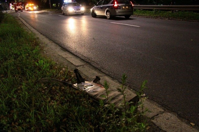 Ranny został 25-letni kierowca renault.