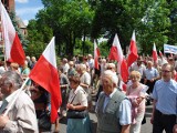 Grudziądzanie poszli w obronie telewizji "Trwam"