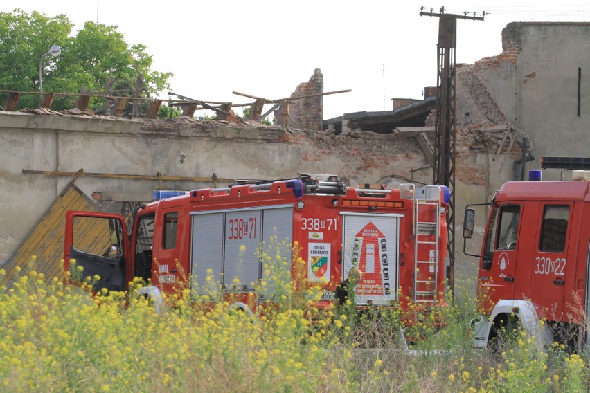 Katastrofa budowlana pod Wrocławiem. Zawalił się budynek [ZDJĘCIA]