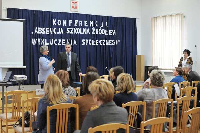 Absencja szkolna źródłem wykluczenia społecznego. Konferencja w Ustce.