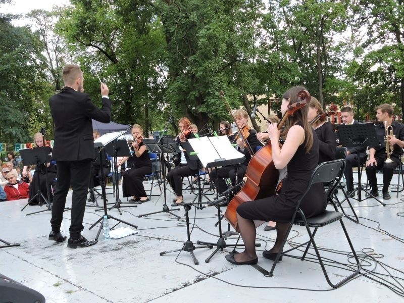 Piknik w parku. Zobacz, co się działo (ZDJĘCIA, WIDEO)