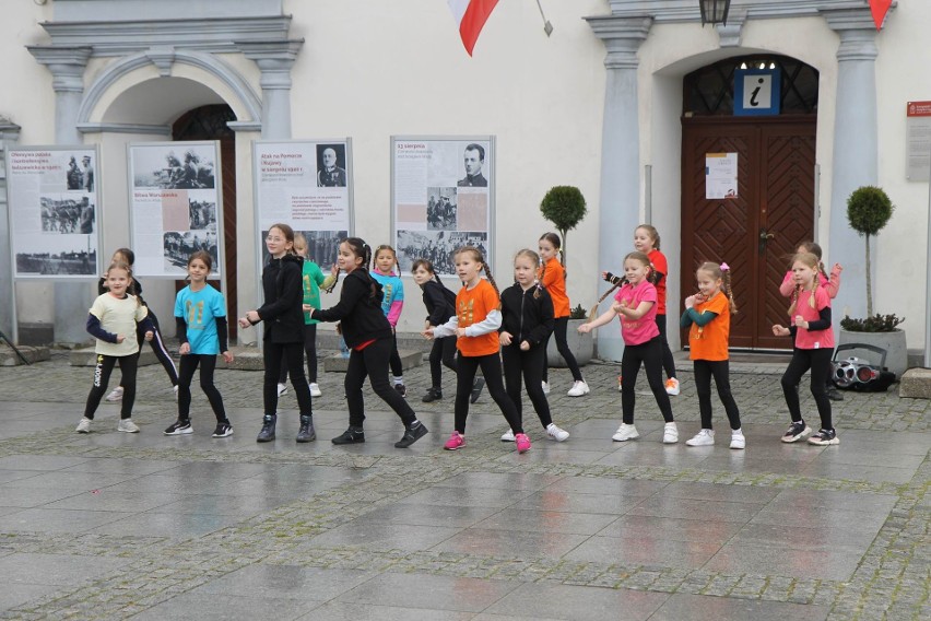 Międzynarodowy Dzień Tańca w Chełmnie 2023.