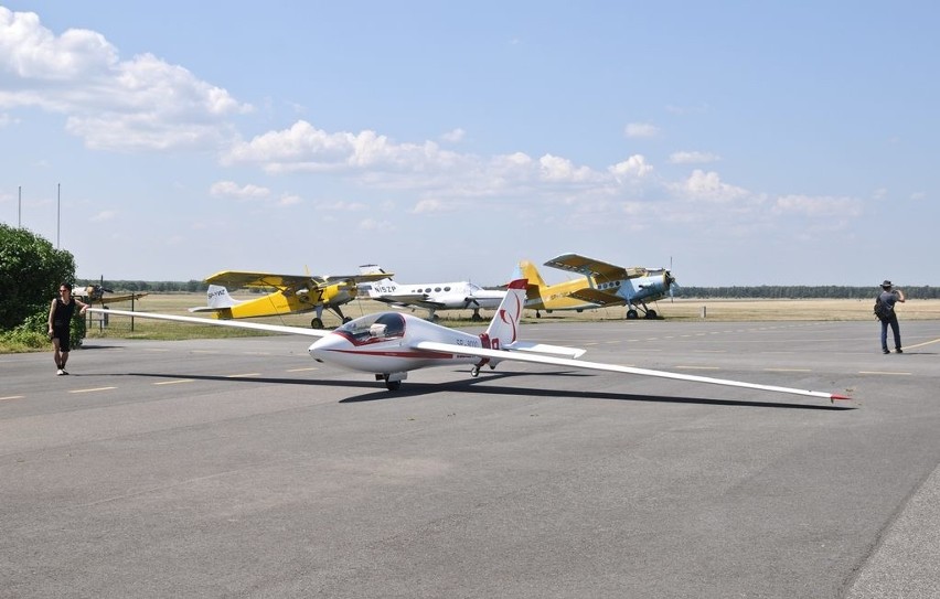 Zawody odbywają się na lotnisku Aeroklubu Pomorskiego w...