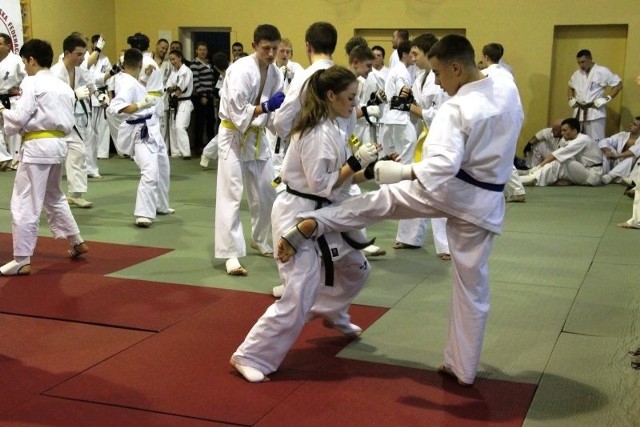 Karatecy z całej Polski gościli w dojo w Ostrowi Mazowieckiej.