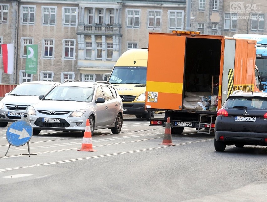 Na trasie Szczecińskiego Szybkiego Tramwaju zapadła się szyna. Komunikacja wznowiona