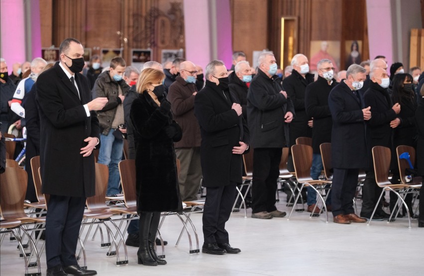 Ryszard Szurkowski pożegnany w Świątyni Opatrzności Bożej [ZDJĘCIA] Pogrzeb legendarnego kolarza w sobotę 13 lutego w Wierzchowicach