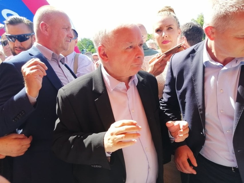 Prezes PiS Jarosław Kaczyński w Dygowie: Jeśli mamy tak trzymać, musimy mieć wasze poparcie! [ZDJĘCIA, WIDEO]