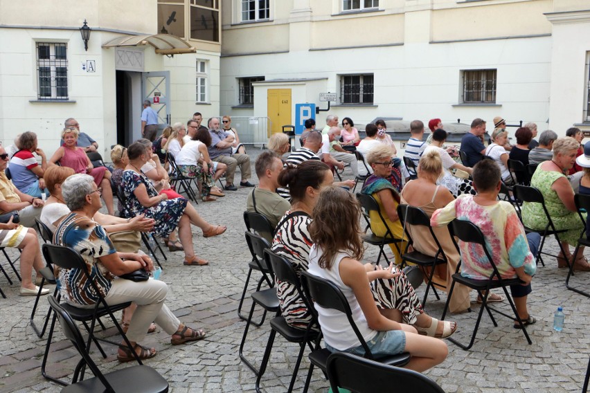 Drugi Grudziądzki Wieczór Muzyczny. Na dziedzińcu Ratusza w...