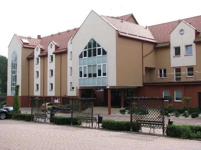 Ośrodek Wczasowy "Wierna" w Bocheńcu - miejscem zbiorowej kwarantanny w powiecie jędrzejowskim. Starosta: - To obiekt prowadzony wzorowo.
