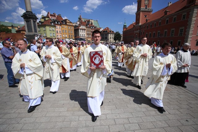 Kiedy jest Boże Ciało w 2019? Czy w Boże Ciało trzeba iść do kościoła? Czy to dzień wolny od pracy?