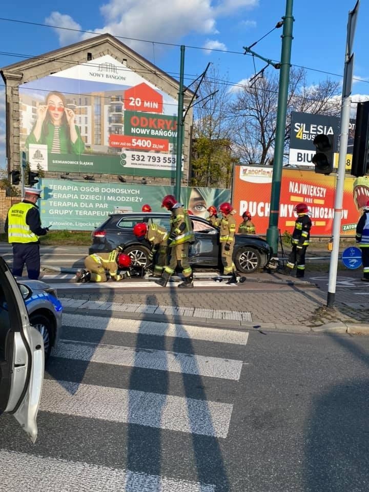 Samochód osobowy nie ustąpił pierwszeństwa i wjechał pod...