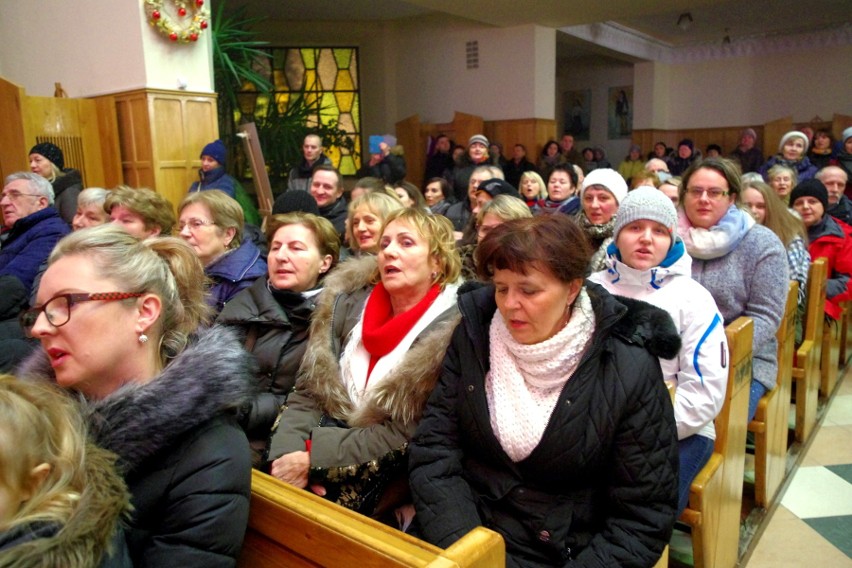Kilka tysięcy osób kolędowało z zespołem Pectus w Tarnobrzegu. Kościół był oblężony