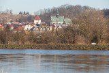 Groźnie na świętokrzyskich rzekach. W kilku miejscach woda może przekraczać stany alarmowe. Wydano ostrzeżenia