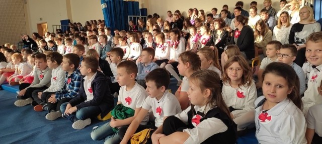 Akademia odbyła się w murach szkoły w Ciepielowie w środę, 9 listopada.