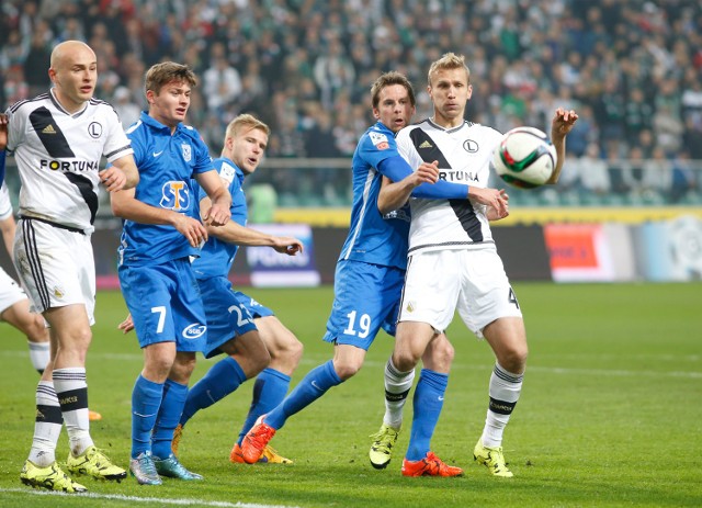 25.10.2015 warszawa lazienkowska 3 stadion miejski legii warszawa mecz ekstraklasa 3 kolejka legia warszawa lech poznan pilka nozna nz michal pazdan karol linetty kasper hamalainen igor lewczukfot. szymon starnawski / polska press