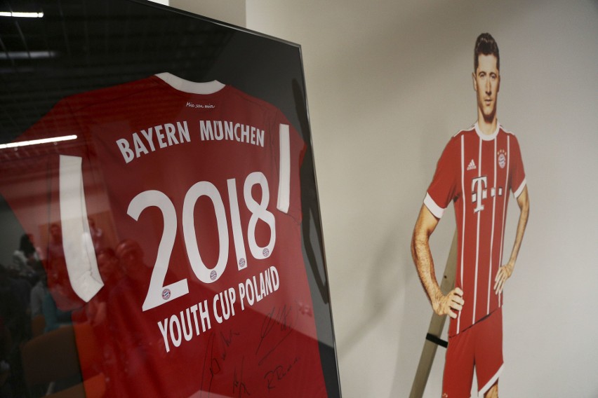 Live Art Events organizuje turniej FC Bayern Youth Cup. Koronkiewicz: Firma powstała miesiąc temu i podobno zatrudnia jedną osobę (zdjęcia)