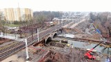 Rail Baltica. Dla podróżnych stacja kolejowa w Ełku będzie lepiej dostępna dzięki inwestycji PKP PLK. Postępuje przebudowa torów