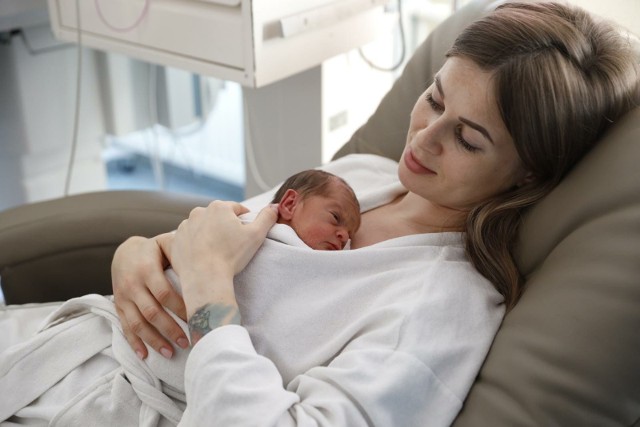 Strona społeczna chce, aby urlop macierzyński matek wcześniaków zaczynał się po wypisie dziecka ze szpitala.