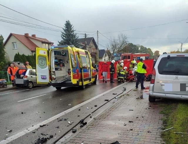 Październik 2023 roku upłynął pod hasłem tragedii na drogach w regionie świętokrzyskim. Przypominamy je w galerii zdjęć >>>