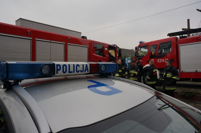 Kilkudziesięciu policjantów i strażaków nadal szuka 35-letniej Katarzyny Wawrzyczek [ZDJĘCIA]