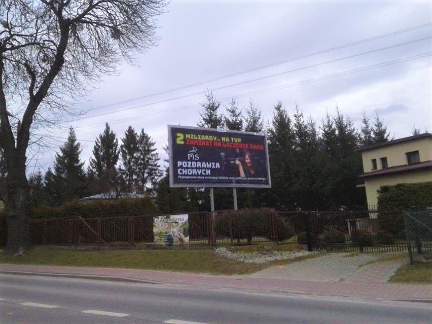 „PiS pozdrawia chorych”: plakaty z posłanką Lichocką pojawiły się na Lubelszczyźnie