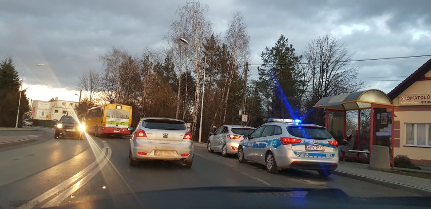Zderzenie na skrzyżowaniu ulic Paderewskiego i Witolda w Rzeszowie [ZDJĘCIA INTERNAUTY]