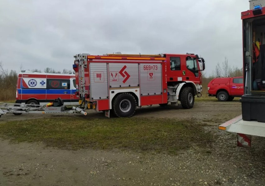 Śląskie: Nie żyje mężczyzna poszukiwany w zbiorniku w Bukowie. Zakończyła się akcja ratownicza, w której udział wzięli nurkowie z Bytomia