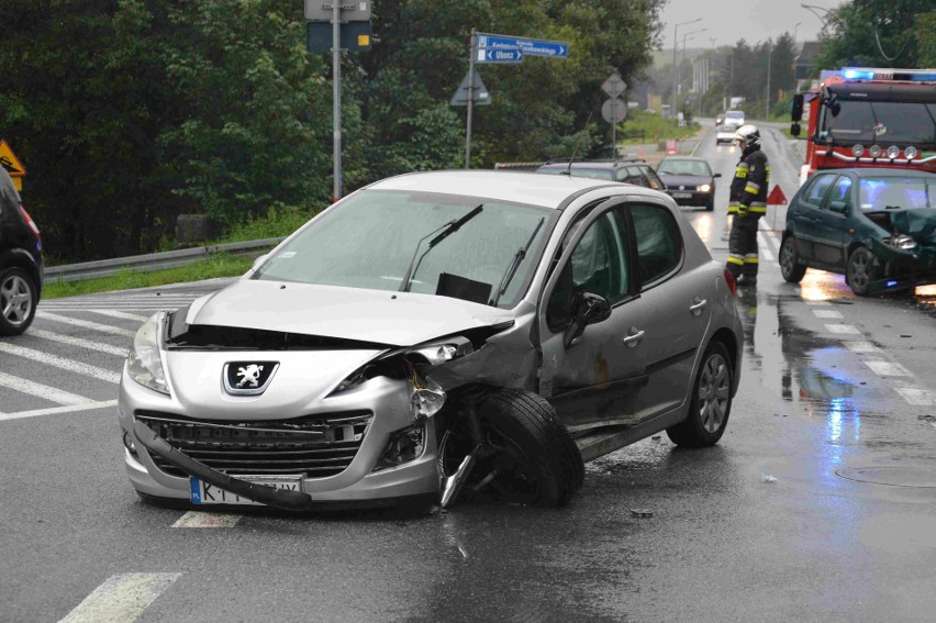 Zakopane.Wypadek na Powstańców Śląskich. Jednak osoba w szpitalu [ZDJĘCIA]