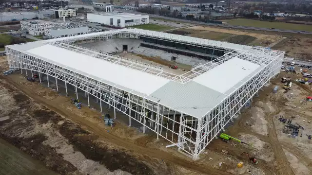 Tak wygląda postęp prac przy budowie stadionu miejskiego w Opolu.