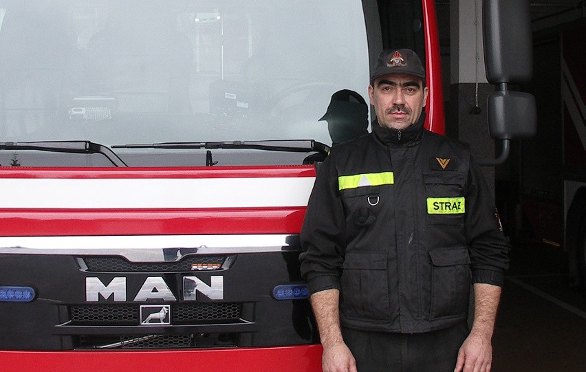 Dariusz Grubba: Wcześniej pracował jako stolarz, dziś jest zawodowym strażakiem