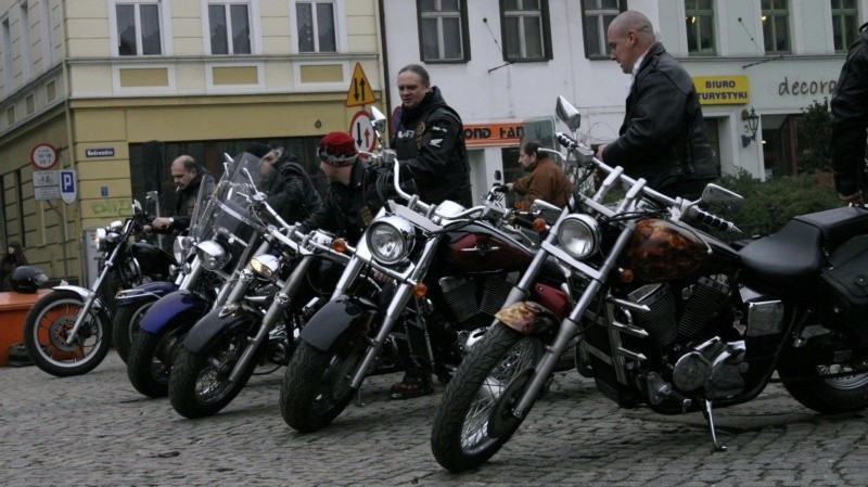 Motocykliści na Starym Rynku