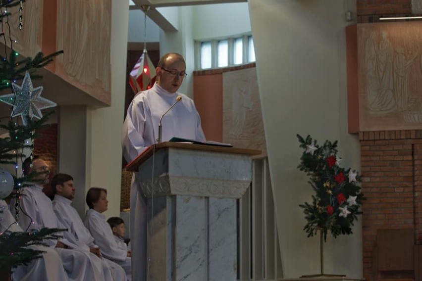 Biskup kielecki Jan Piotrowski pobłogosławił małżeństwa w Sanktuarium świętego Józefa Opiekuna Rodziny w Kielcach