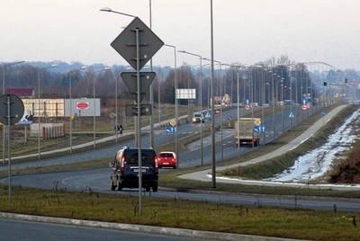 Elżbieta G. projektowała budowę połączenia dwupasmówką węzła autostrady z al. Jana Pawła II w Tarnowie. Według krakowskiej prokuratury ona także jest zamieszana w głośną aferę łącznikową. FOT. ANDRZEJ SKÓRKA