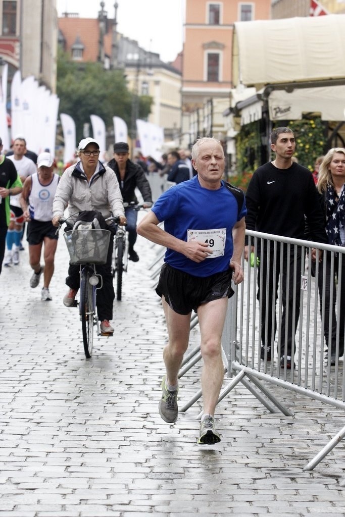 Maraton Wrocław - ZDJĘCIA - zawodnicy z numerami 1 - 200