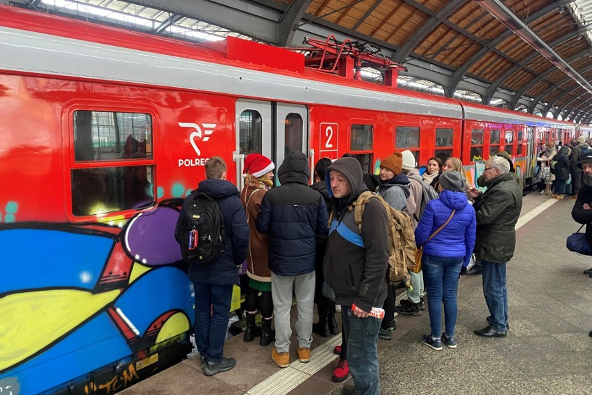 Pasażerowie korzystali z połączenia codziennie. Dziś czeka...