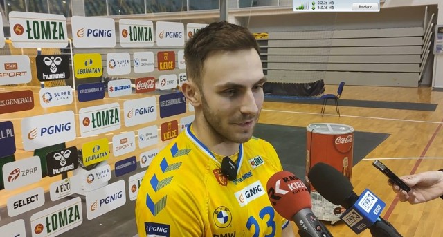 Arkadiusz Moryto z Łomża Vive Kielce długo czekał aż będzie mógł zagrać na rozegraniu.