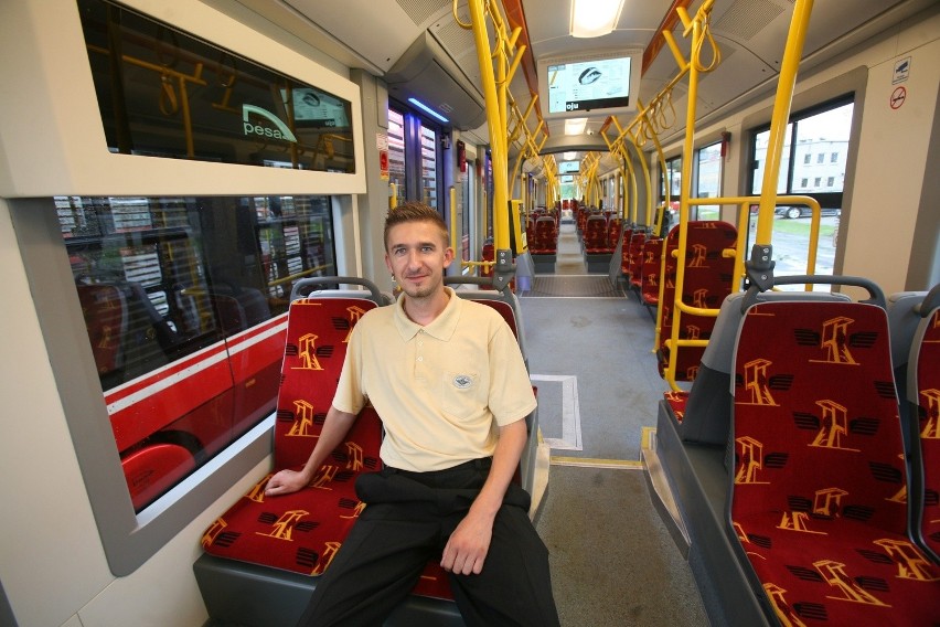 Tramwaje Śląskie testują nowe Twisty w Będzinie. Po zajezdni...