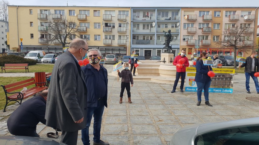 Mieszkańcy Rozmierki protestowali przeciwko szykowanym...