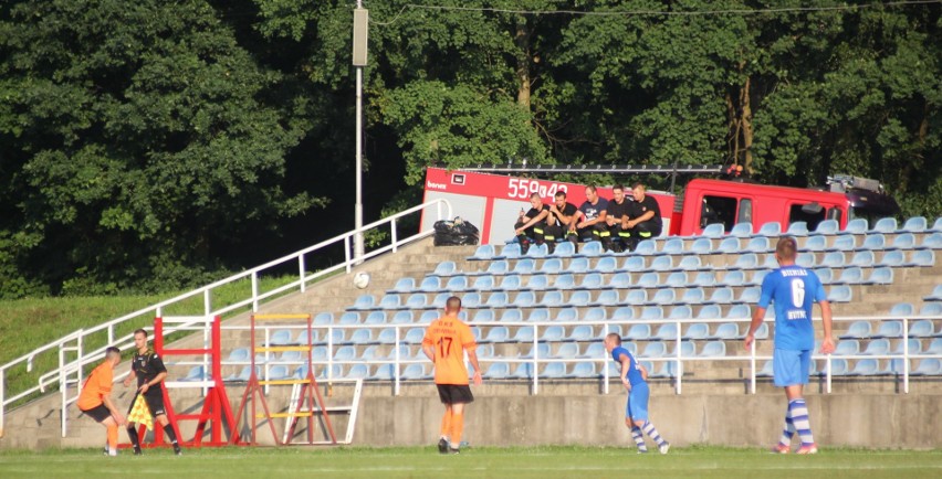 Kibice podczas meczu GKS Drwinia - Hutnik Kraków