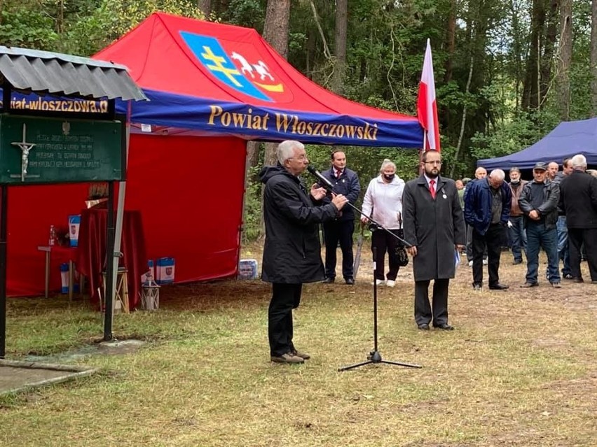 Piękne uroczystości patriotyczne na "Pękowcu". Odznaczenia wręczył wojewoda świętokrzyski Zbigniew Koniusz [ZDJĘCIA]