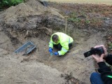 Znaleźli to, czego szukali. Mogiła z Zbrachlinie kryje szczątki 58 żołnierzy niemieckich