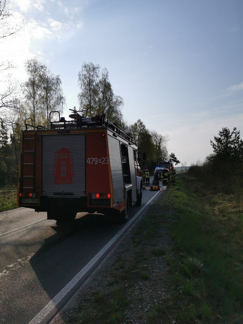 Wypadek na trasie Dołubowo - Dziadkowice. 35-letni motocyklista trafił do szpitala