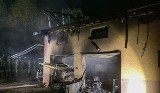 Kroczyce (pow. zawierciański): Nocny pożar garażu wyrządził ogromne straty. Strażacy oszacowali je na prawie pół miliona złotych