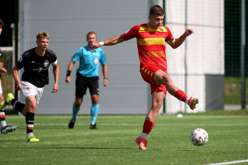 Jakub Lutostański ma już na koncie osiem trafień w CLJ U-18,...