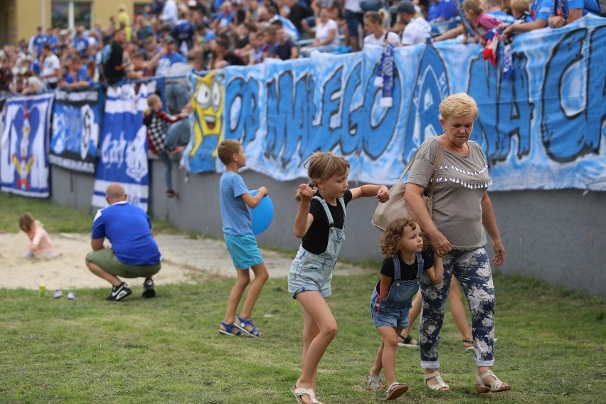 Kibice Niebieskich dopingowali obie drużyny Ruchu