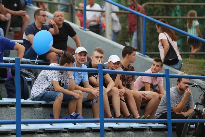 Kibice Niebieskich dopingowali obie drużyny Ruchu