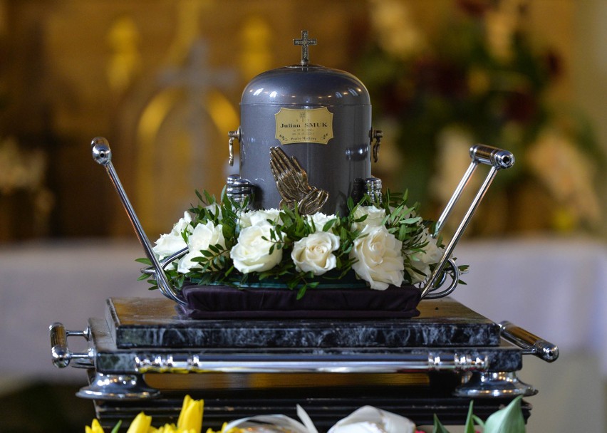 Pogrzeb Szwejka Twierdzy Przemyśl Juliana Smuka. Urnę z prochami złożono w grobie na Cmentarzu Głównym [ZDJĘCIA]