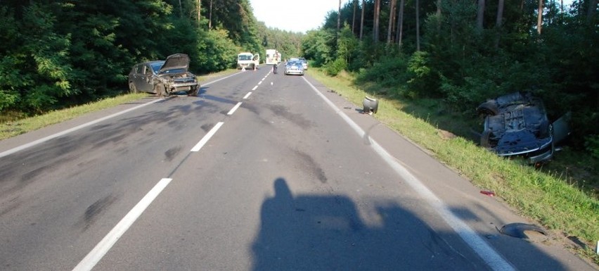 Dwa wypadki drogowe w Przyłęku koło Kolbuszowej. Do szpitala trafiły w sumie 4 osoby [ZDJĘCIA]