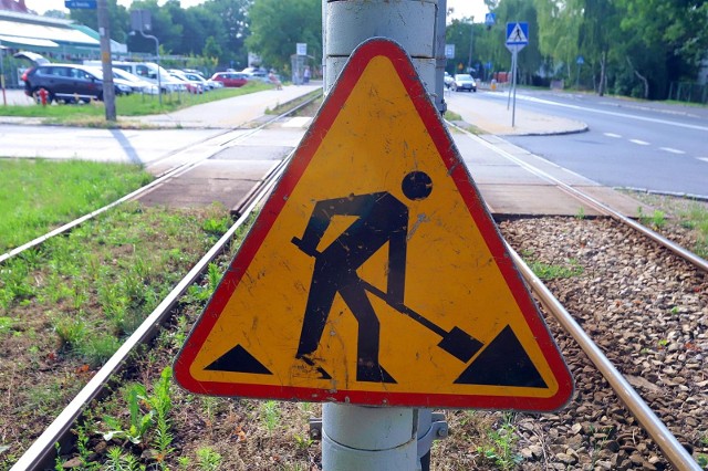 Tramwaje linii 3, 10 i 20 nie będą jeździły ulicą Kosmonautów w sobotę (19 sierpnia) oraz w niedzielę (20 sierpnia). Ich trasy zostaną skrócone do pętli Pilczyce. Zmiany dotyczą również linii nocnej 253, która pojedzie objazdem.